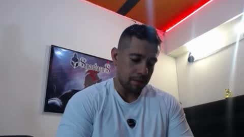     online show from November 7, 6:39 am