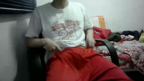 sperm_donor94 online show from December 19, 9:34 pm