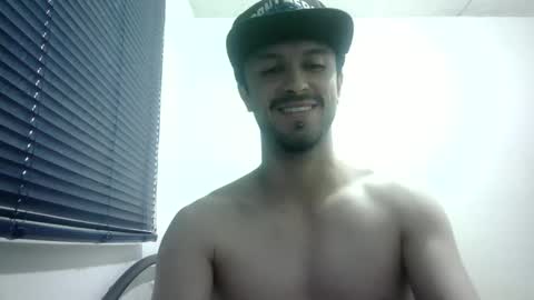 Snapshot of sperm_donor94 chatting on December 19, 7:29 pm sperm_donor94 online show from December 19, 7:29 pm