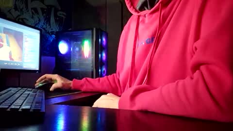 Snapshot of spicyfox420 chatting on October 9, 4:12 pm SpicyFox420 online show from October 9, 4:12 pm