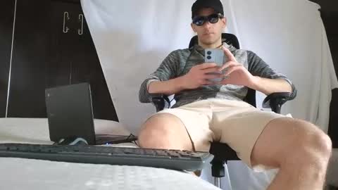 Snapshot of spider_0090 chatting on October 16, 1:41 pm Marco. When Im offline you can view premium content in bio online show from October 16, 1:41 pm