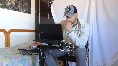Snapshot of spider_0090 chatting on February 22, 9:01 am Marco. When Im offline you can view premium content in bio online show from February 22, 9:01 am