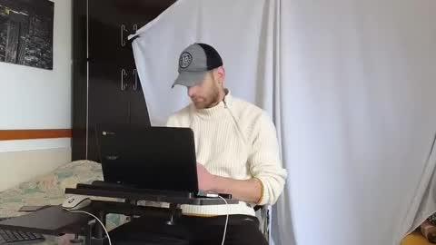 Snapshot of spider_0090 chatting on February 24, 8:06 am Marco. When Im offline you can view premium content in bio online show from February 24, 8:06 am