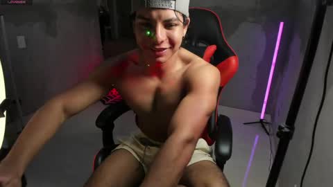 spideychill online show from April 16, 5:07 am