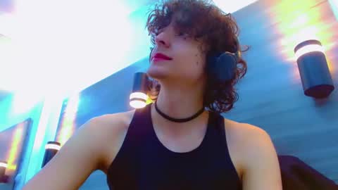 ethan online show from April 11, 1:25 pm