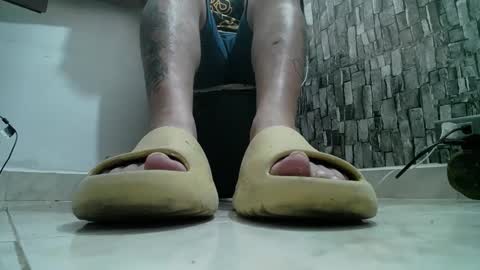 sr master cum its my old account online show from December 11, 11:00 pm