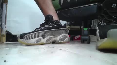 sr master cum its my old account online show from April 11, 12:40 am