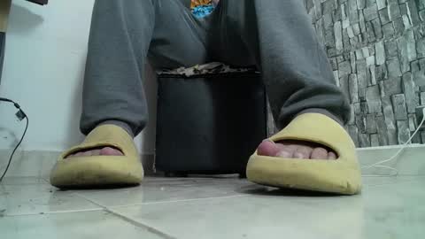 sr master cum its my old account online show from December 15, 8:04 pm