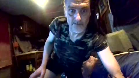 i-wish-i-was-a-girl online show from December 21, 1:13 am