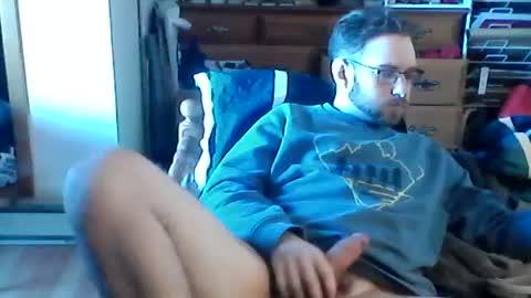 Snapshot of sterben13v chatting on January 9, 8:01 pm Ian23602 online show from January 9, 8:01 pm