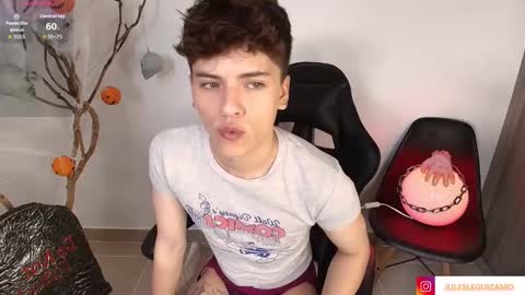 Snapshot of stev_austin_ chatting on October 14, 9:33 pm Stev austin online show from October 14, 9:33 pm