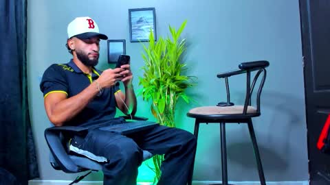 Steve  online show from October 19, 2:20 pm