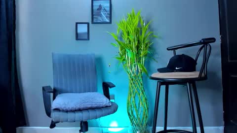 Steve  online show from March 17, 3:36 pm