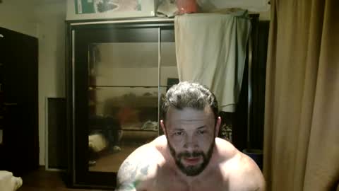 Snapshot of stevebulkzor chatting on October 19, 1:10 am Steve Oakenshield son of John son of Vasyl online show from October 19, 1:10 am