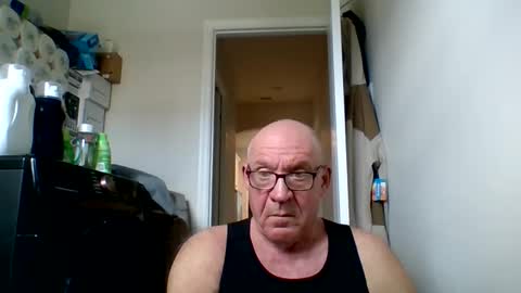 stevejons47 online show from December 18, 4:58 pm