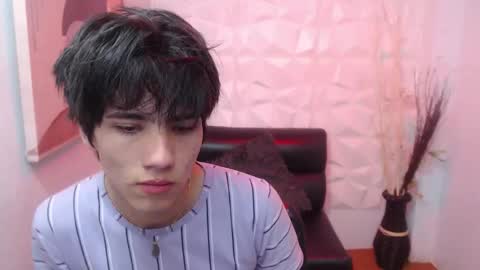 Stich online show from March 5, 2:13 pm