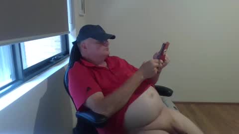 Snapshot of stiffyman55 chatting on March 4, 6:15 am stiffyman55 online show from March 4, 6:15 am
