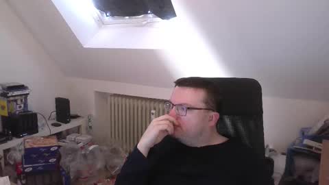 Oliver online show from March 7, 8:23 am