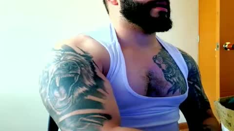 stiven253958 online show from May 8, 8:53 pm