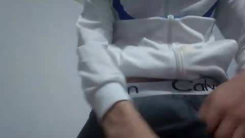 stiven_134 online show from March 8, 1:37 pm