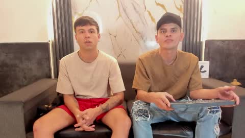 friends online show from March 28, 9:20 am