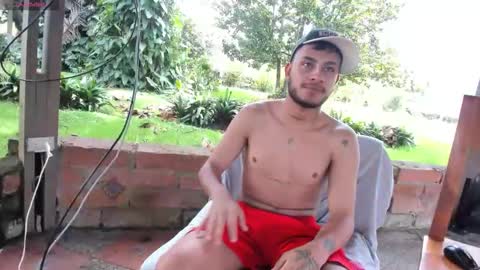 StivennCardona online show from April 15, 6:08 pm