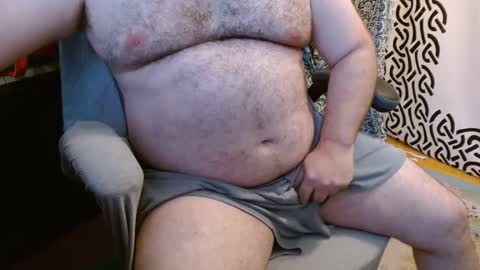 Snapshot of stonerbear42 chatting on October 14, 7:10 pm Stonerbear42 online show from October 14, 7:10 pm