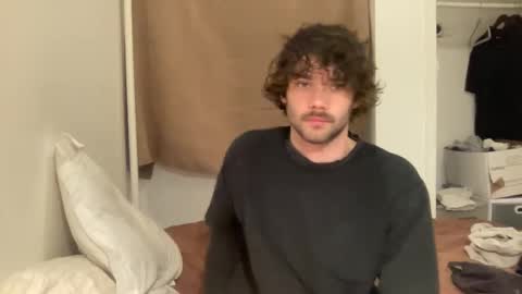 Snapshot of stonerboymac chatting on February 13, 10:22 pm stonerboymac online show from February 13, 10:22 pm