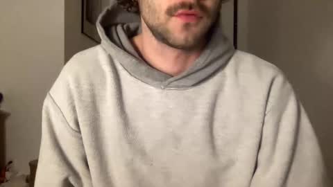 Snapshot of stonerboymac chatting on January 5, 12:31 am stonerboymac online show from January 5, 12:31 am