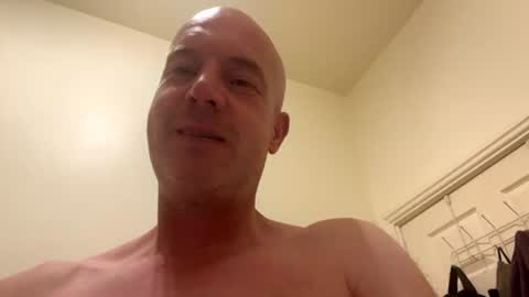 Stoodley22 online show from July 30, 8:30 pm