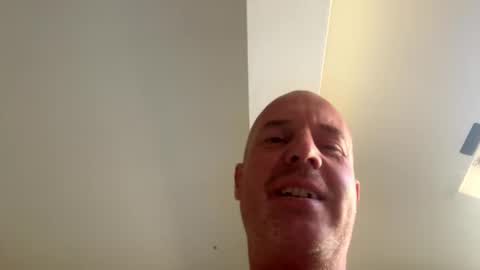 Stoodley22 online show from September 25, 3:33 pm