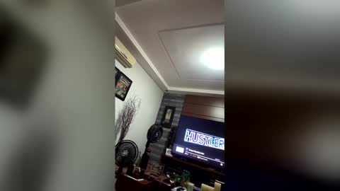 stormboy2000 online show from May 17, 10:28 pm