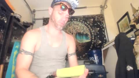 Str8 online show from December 18, 7:41 pm