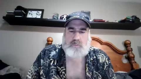 Straightbear4you online show from September 25, 10:19 pm