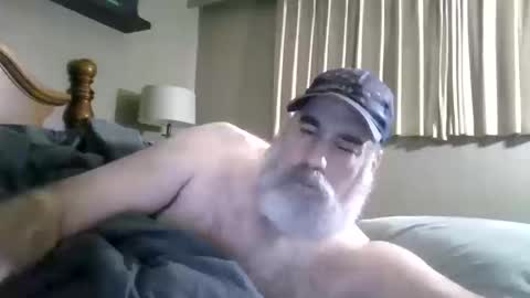 Straightbear4you online show from October 13, 10:43 am