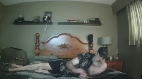 Straightbear4you online show from February 20, 11:54 pm