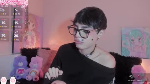 strawberry_kitty_ online show from February 21, 7:31 am