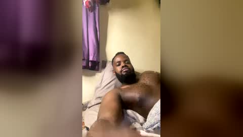 stretcher25143718 online show from April 6, 12:17 pm