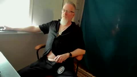 strip_m online show from May 13, 10:12 am