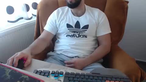 StrongCoffee online show from November 14, 11:11 am