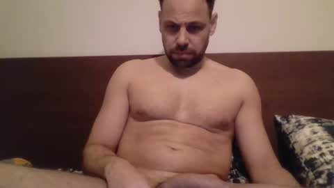 Handsome guy online show from April 15, 9:48 pm