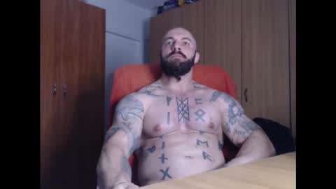 Snapshot of strongivan chatting on January 7, 7:06 pm StrongIvan online show from January 7, 7:06 pm