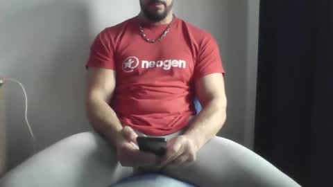 Snapshot of studdotcom chatting on February 17, 9:46 am Ero online show from February 17, 9:46 am