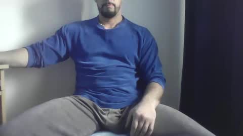 Snapshot of studdotcom chatting on January 26, 10:34 am Ero online show from January 26, 10:34 am