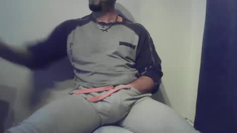 Snapshot of studdotcom chatting on January 15, 7:44 pm Ero online show from January 15, 7:44 pm