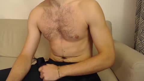 Stud From Paris online show from December 28, 6:40 pm