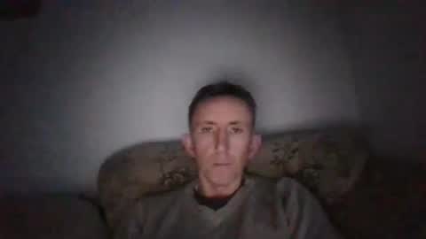 Snapshot of stuuuey73 chatting on December 27, 4:11 pm stuuuey73 online show from December 27, 4:11 pm