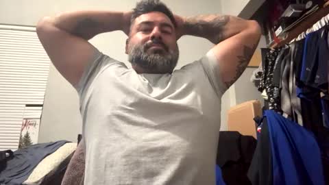 Snapshot of suavecito67 chatting on October 14, 2:29 am suavecito67 online show from October 14, 2:29 am