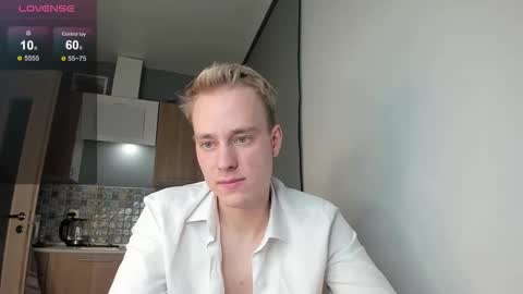 Snapshot of successful_kevin chatting on October 3, 7:19 pm Kevin online show from October 3, 7:19 pm