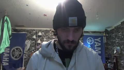 Sugarbush696 online show from February 19, 6:44 am